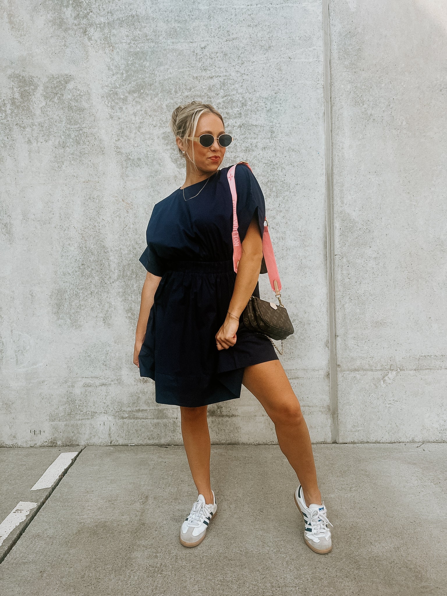 Nicole Navy Mini