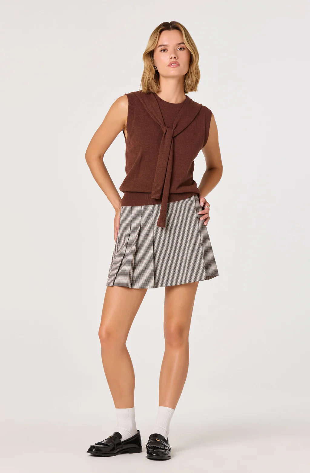 Sleeveless Layered Scarf Sweater- Brown